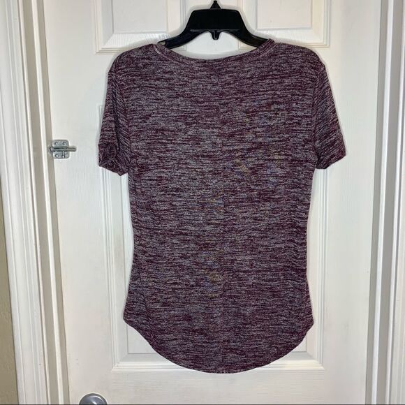 a.n.a Short Sleeve Super Soft Knit Tee Shirt Women's Size Medium Burgundy - Picture 8 of 8